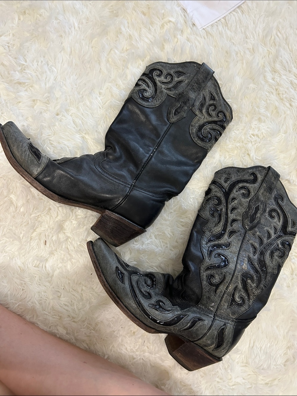 Black Leather Western Embroidered Corral Cowboy Boots with sequins
